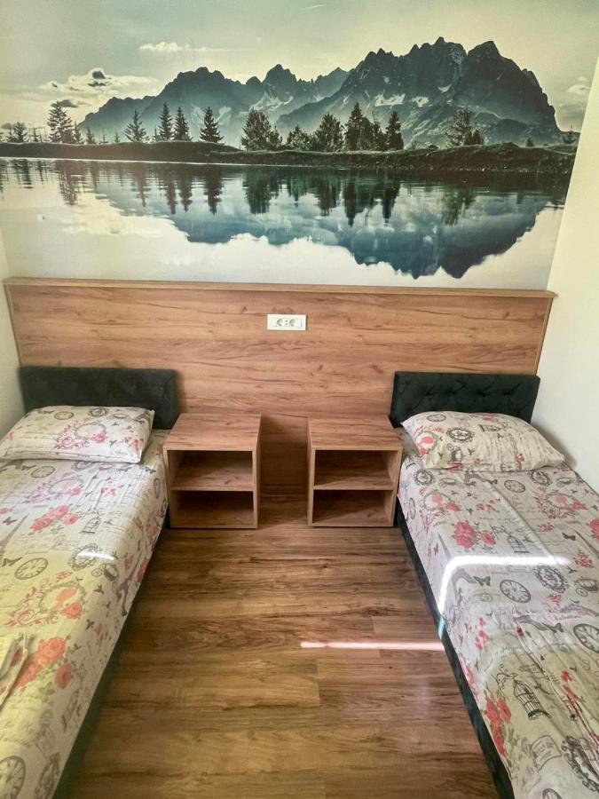 Apartments "Predah Kod Baraca" Ni Esterno foto