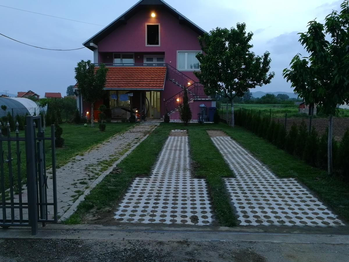 Apartments "Predah Kod Baraca" Ni Esterno foto