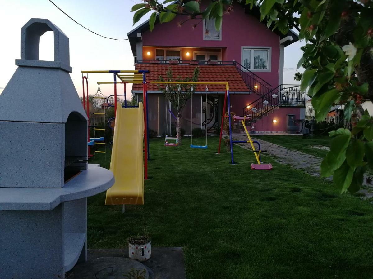 Apartments "Predah Kod Baraca" Ni Esterno foto