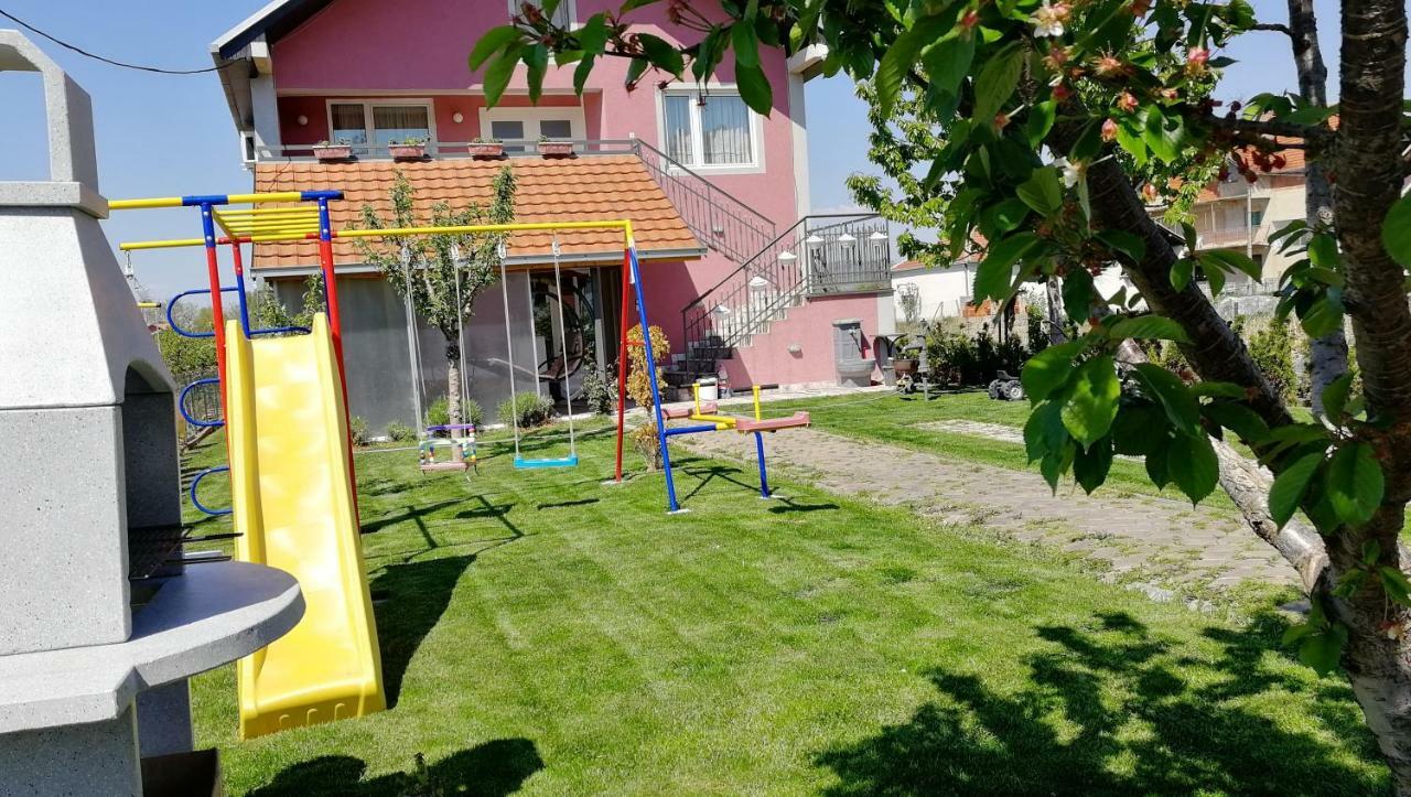 Apartments "Predah Kod Baraca" Ni Esterno foto